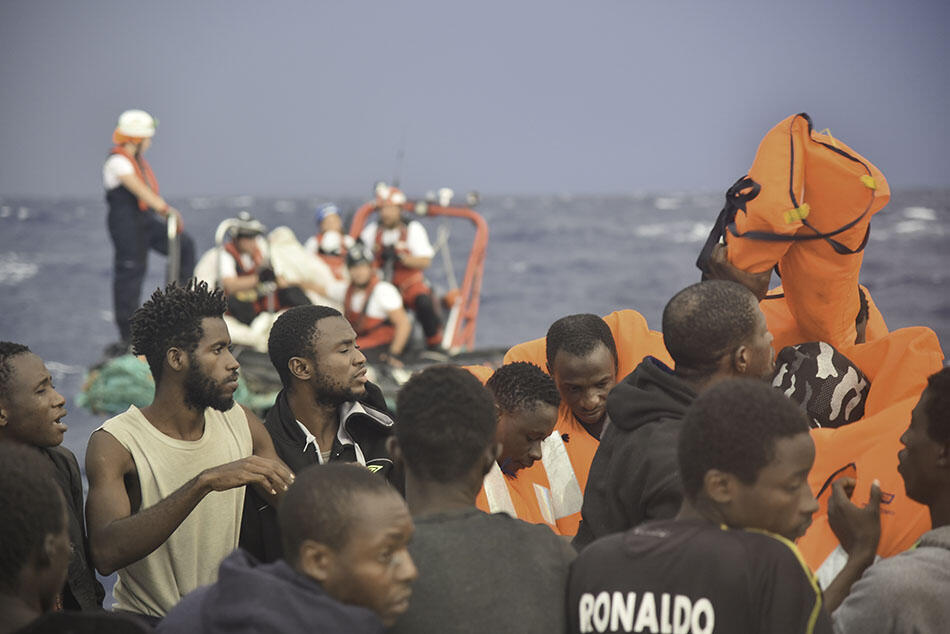 Frontière Liquide - Lucie Lautredou